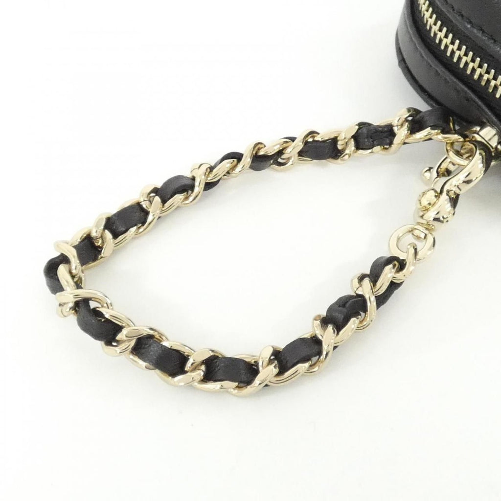 Chanel Bag Charm Handbag Gold — view 5