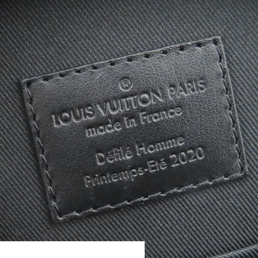 Louis Vuitton Vertical Soft Trunk Noir Monogram Tuffetage — view 6