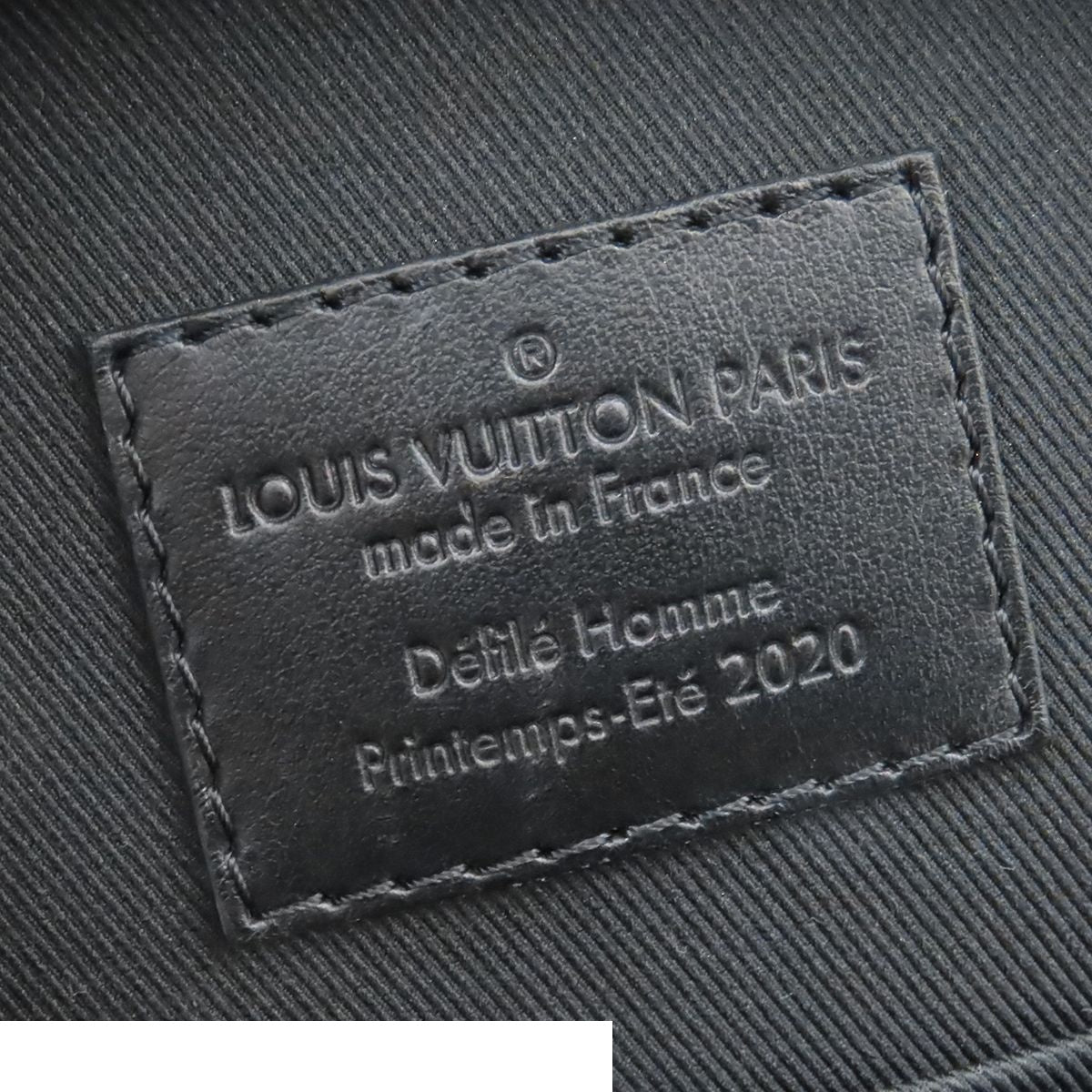Louis Vuitton Vertical Soft Trunk Noir Monogram Tuffetage — view 6