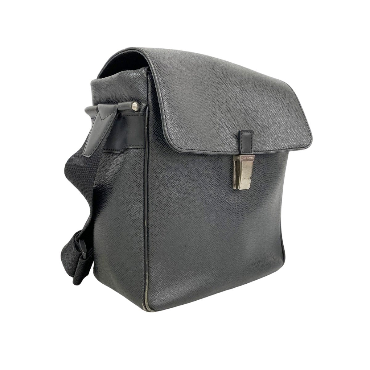 Louis Vuitton Shoulder Bag Taiga Yaranga Ardoise — view 2