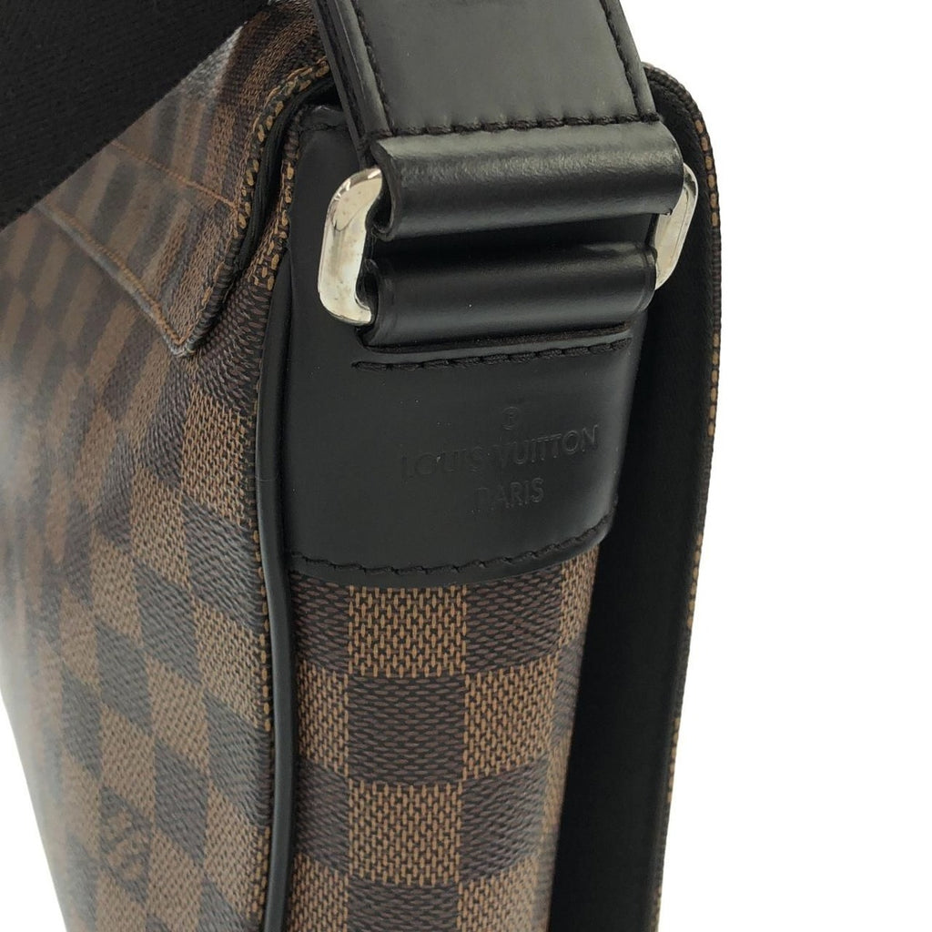 Louis Vuitton Damier District PM Shoulder Bag — view 5