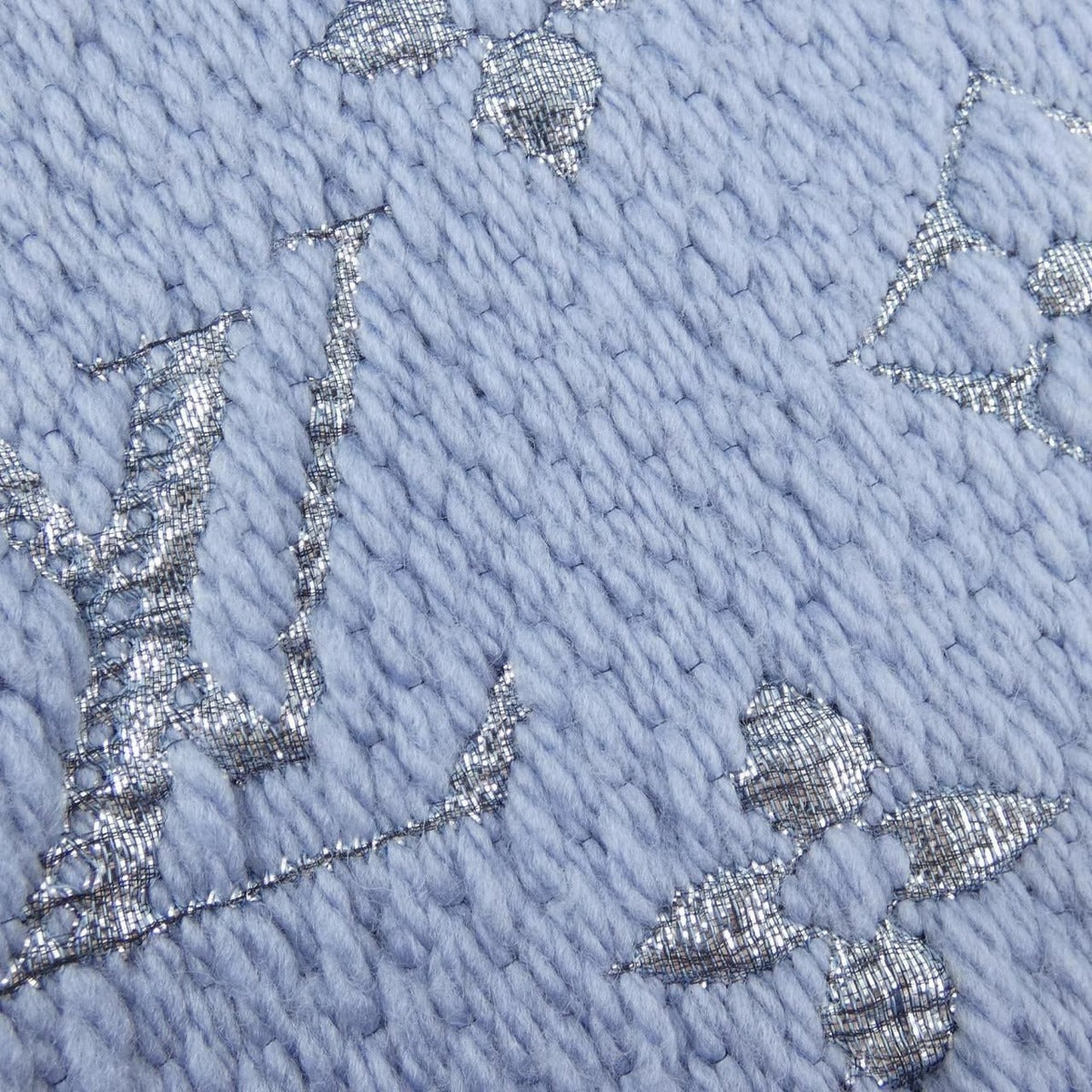 Louis Vuitton Logomania Scarf Shine — view 4