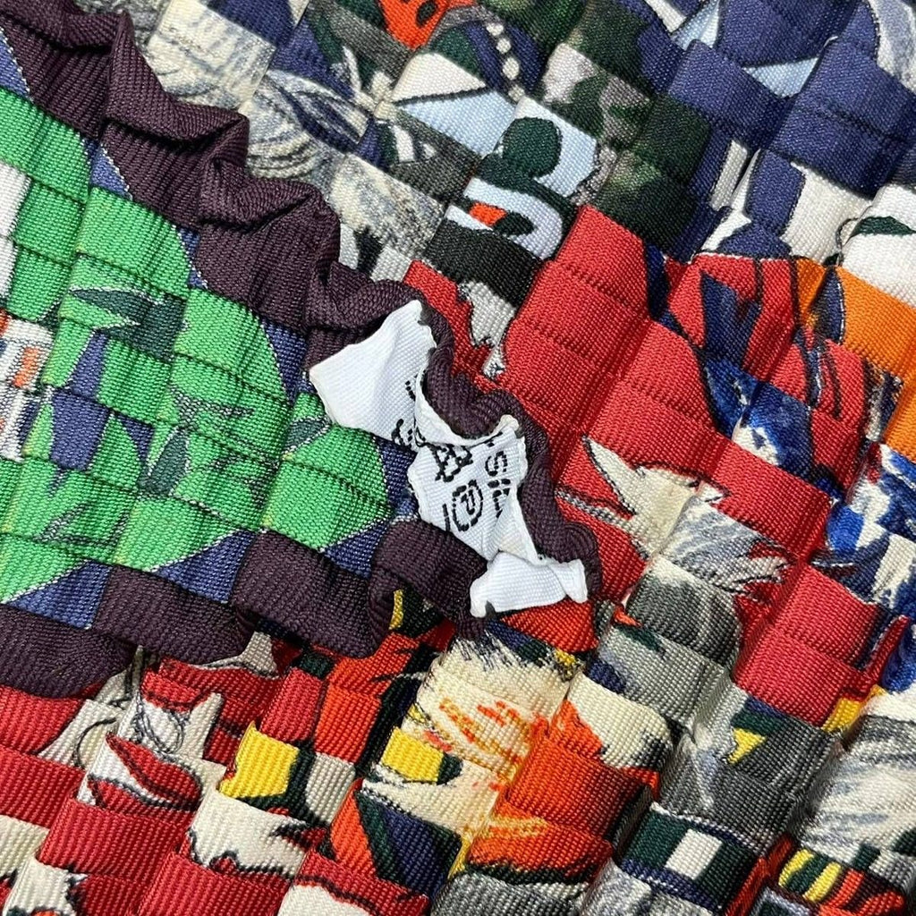 Hermes Scarf Pleated Silk Kachinas Ethnic Red — view 7