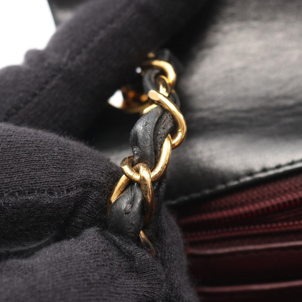 Chanel Shoulder Bag Mini Quilted Black Lambskin — view 9
