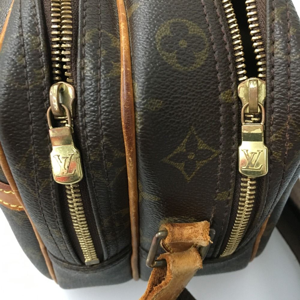 Louis Vuitton Shoulder Bag — view 5