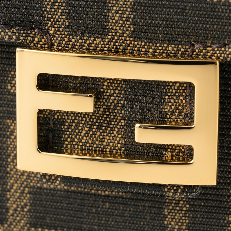 Fendi Shoulder Baguette Brown — view 9