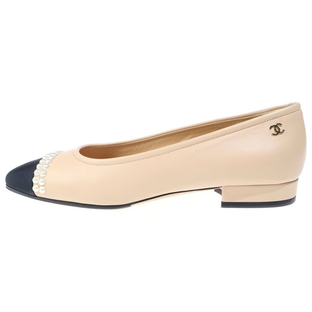 Chanel Pearl Flat Beige
