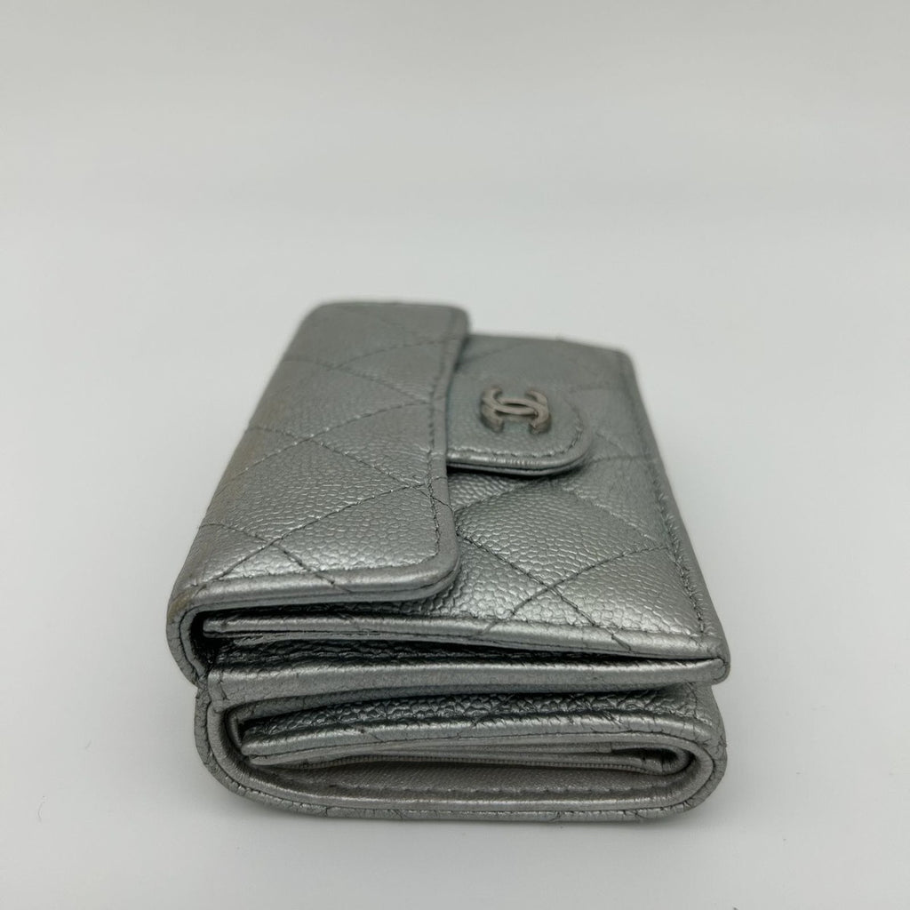 Chanel Compact Wallet Quilted — view 4
