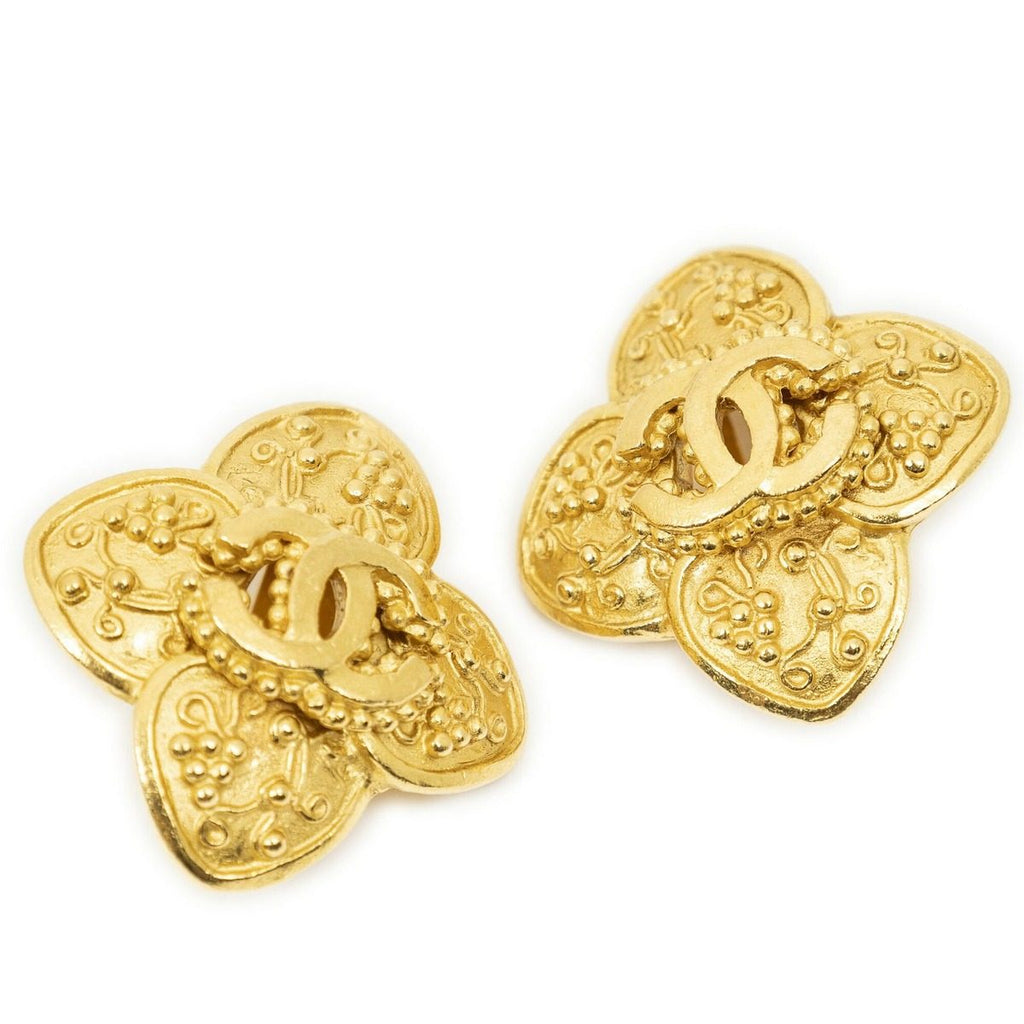 Chanel Cc Clover Motif Clip on Earrings Gold Plated