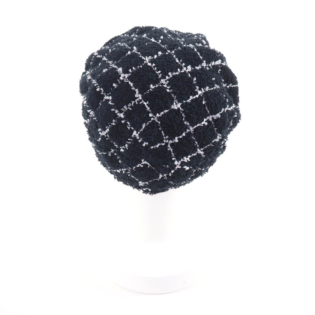 Chanel 19C CC Logo Plaid Tweed Beret Hat Black White — view 4