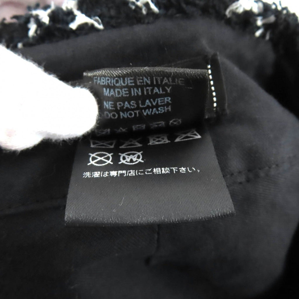 Chanel 19C CC Logo Plaid Tweed Beret Hat Black White — view 9