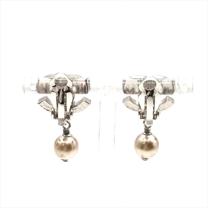 Chanel CC Logo Faux Pearl Swing Earrings Silver — view 2