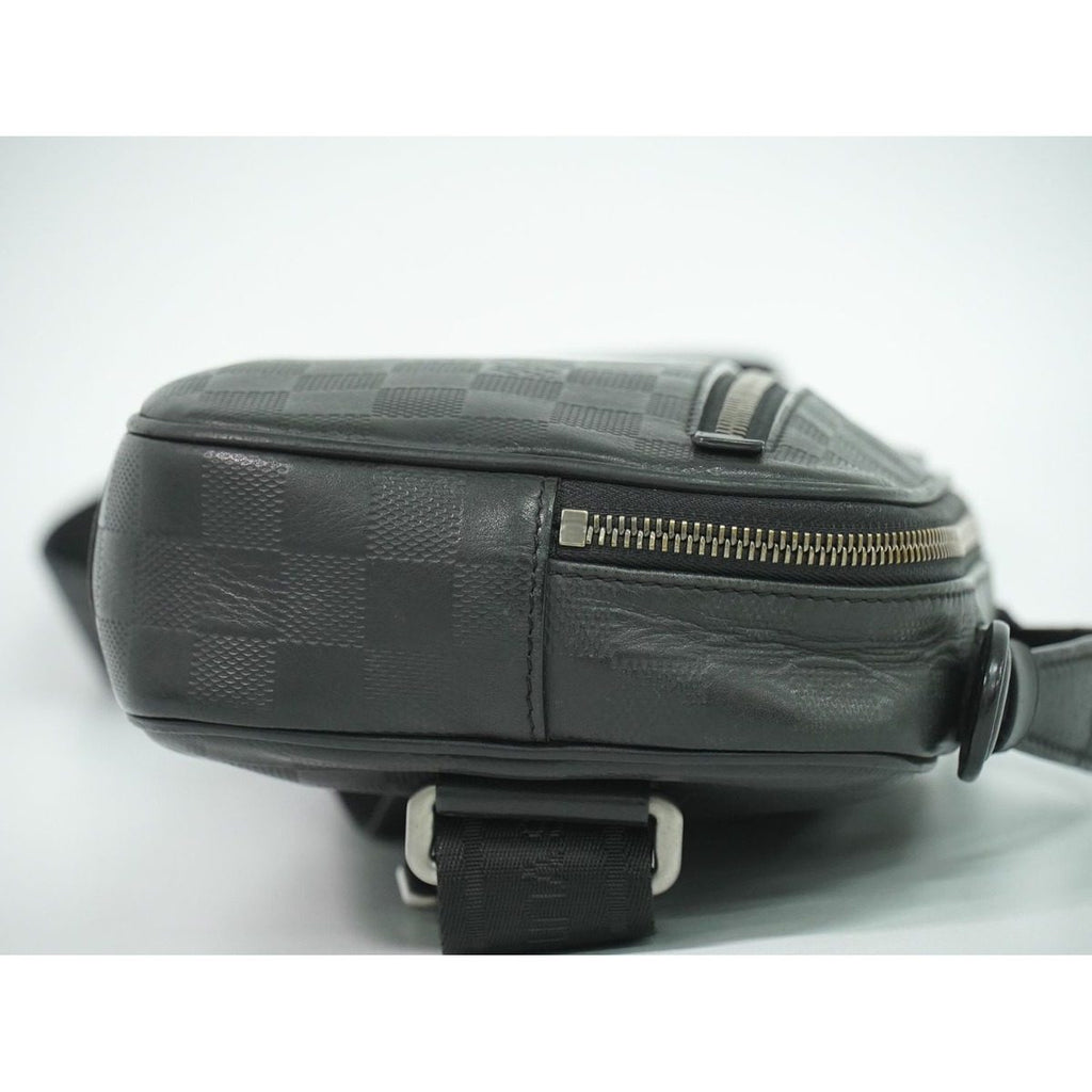 Louis Vuitton LV Ambler Damier Infini Belt Bag Onyx Ambreil — view 4