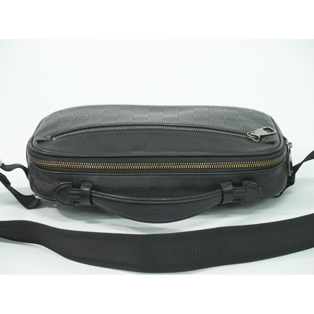 Louis Vuitton LV Ambler Damier Infini Belt Bag Onyx Ambreil — view 5