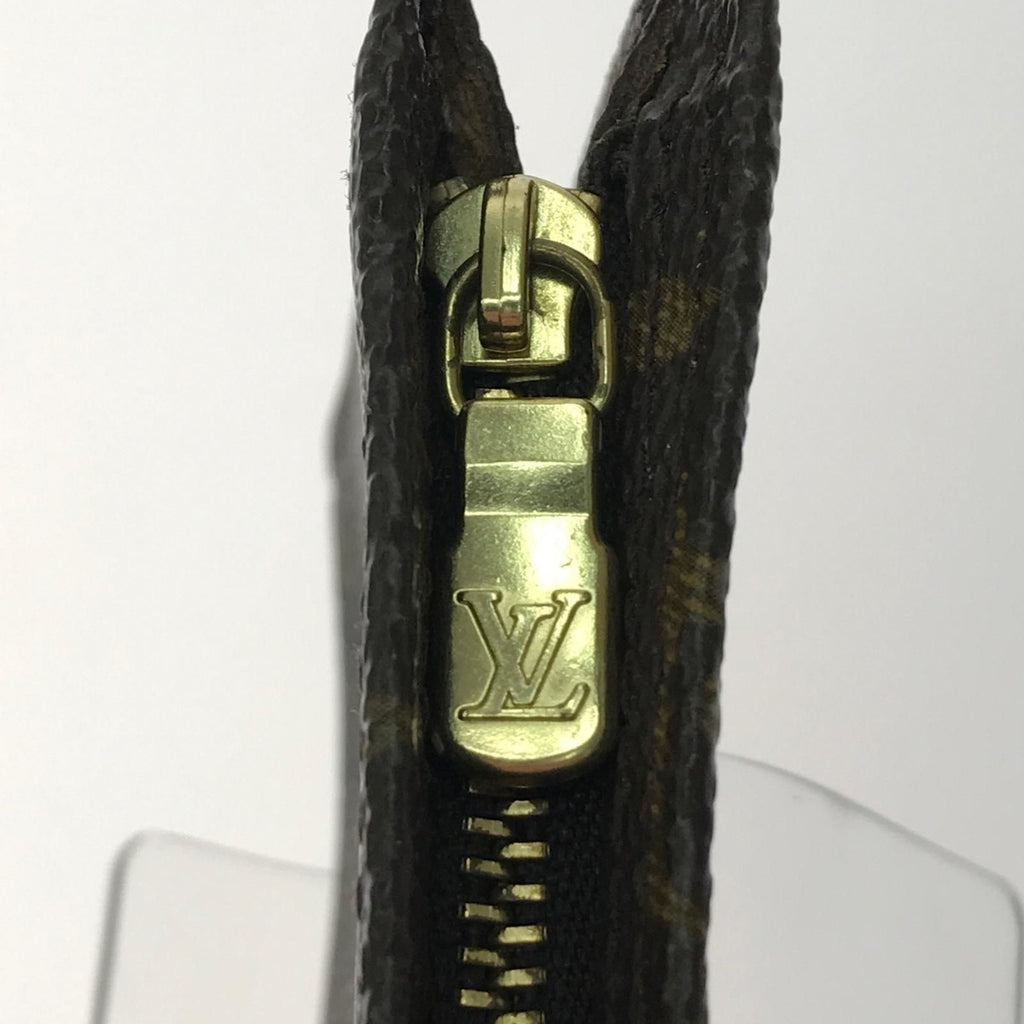 Louis Vuitton Pouch Monogram Brown — view 9