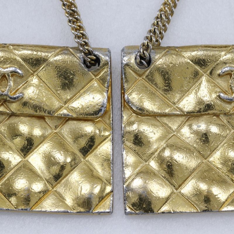 Chanel Quilted Bag Motif Vintage Gold Plated 93 A 37.8 — view 6