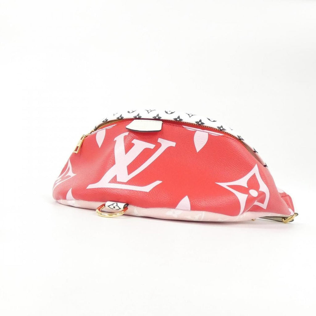 Louis Vuitton Monogram Giant Bum Bag Rouge — view 3