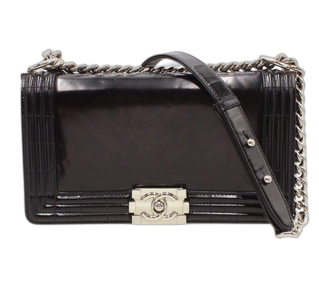 Chanel Leather Chain Shoulder Bag : Black