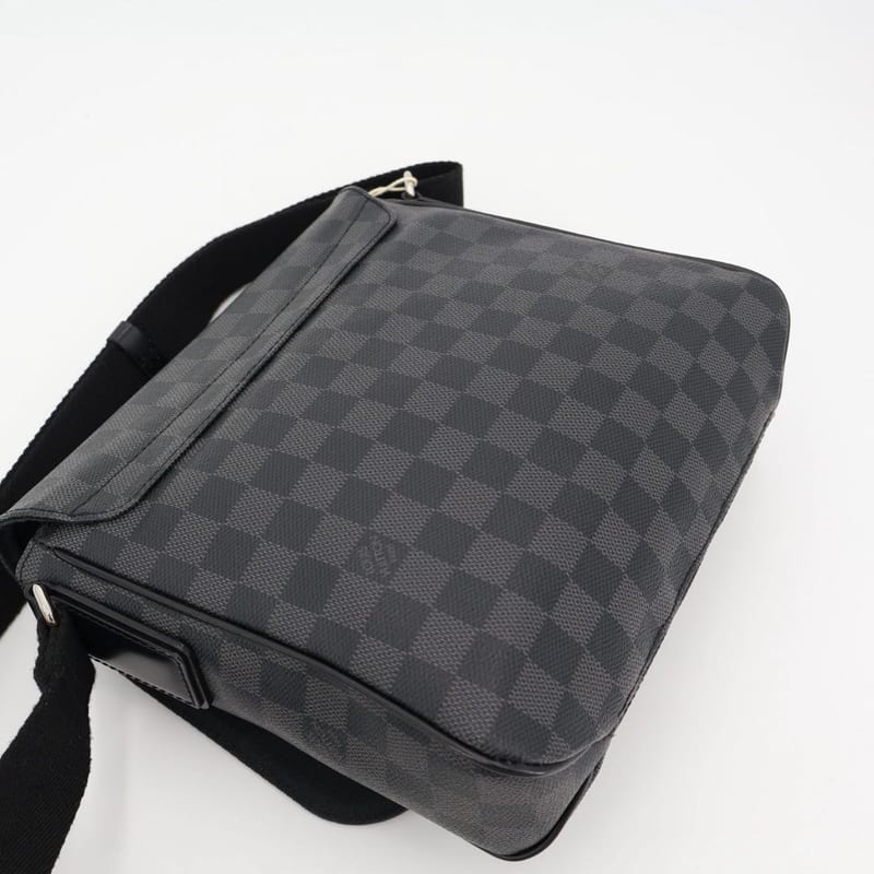 Louis Vuitton Damier Graphite District PM Shoulder Bag Messenger — view 4