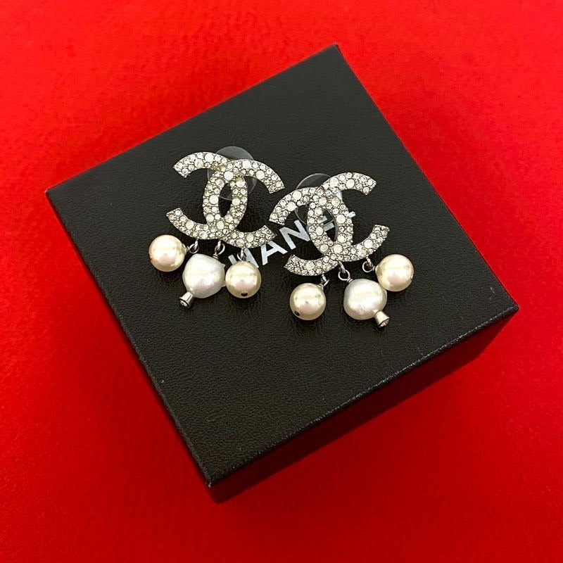 Chanel Coco Mark Motif Plated Rhinestone Faux Pearl 17BK — view 2