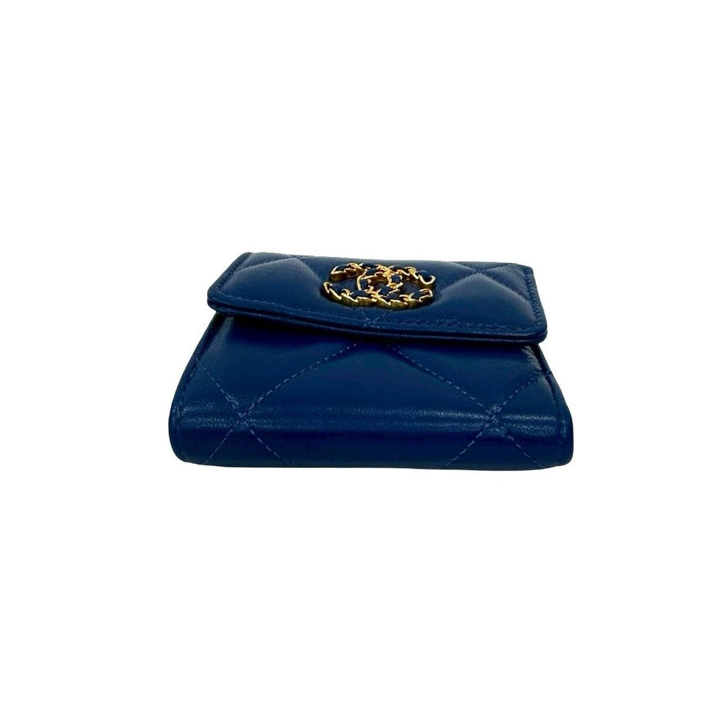 Chanel Quilted CC Logo Lambskin Bifold Wallet Mini Blue — view 3