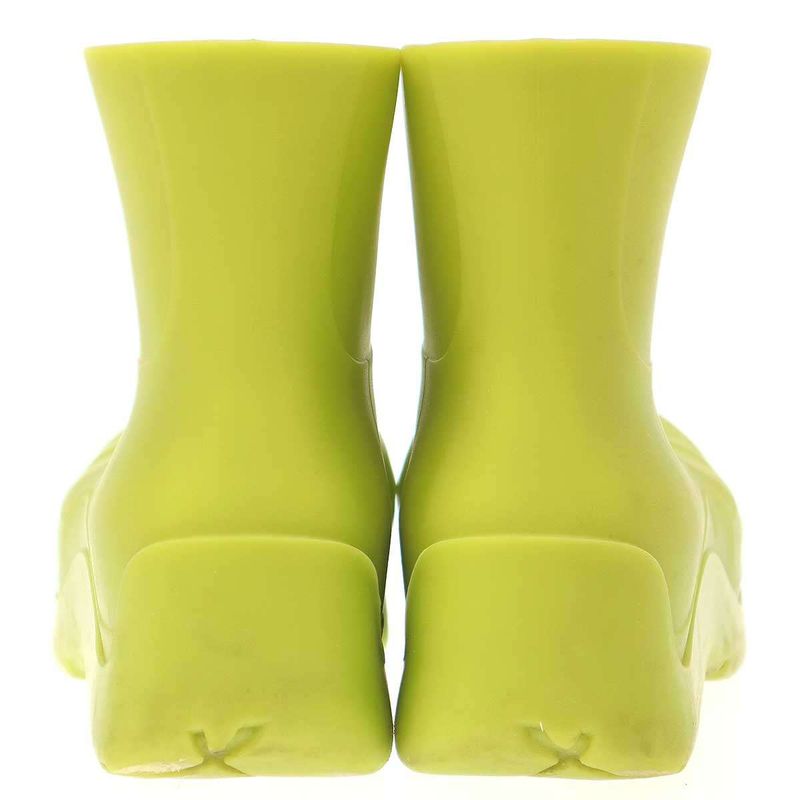 Bottega Veneta the Puddle Rubber Paddle Boots in Green 35 — view 3