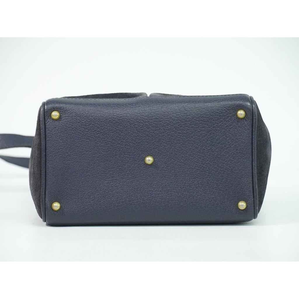 Gucci Bamboo 2-Way Shoulder Bag Pochette Suede Leather Navy — view 3