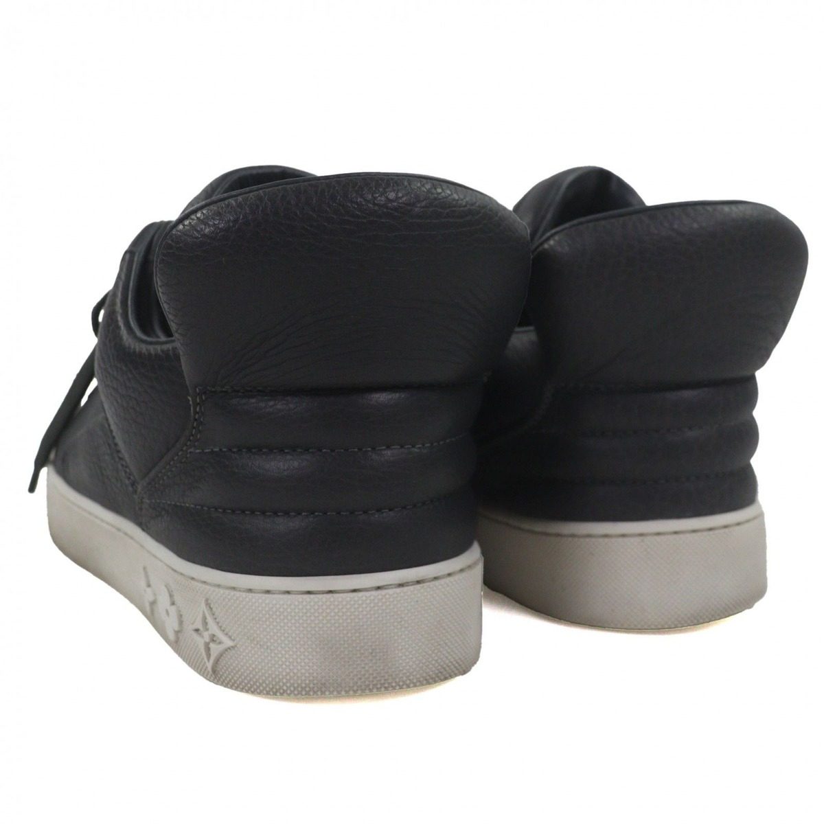 Louis Vuitton Kanye West Dons Leather Lvlogo Sneakers Gray 7 — view 3