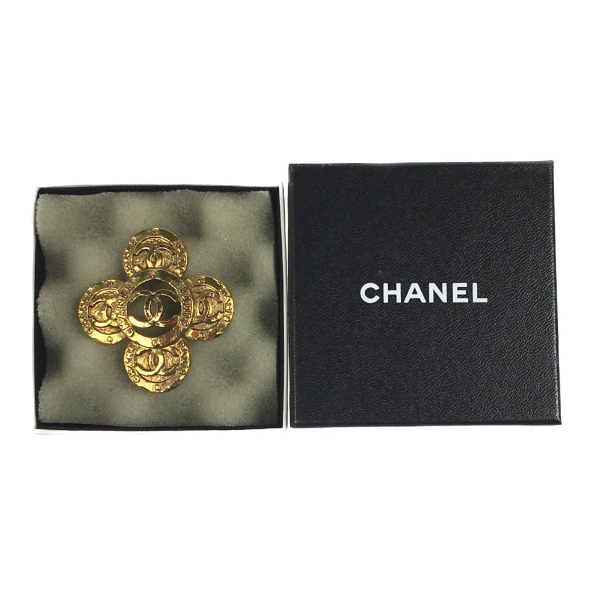 Chanel Brooch Coco Mark Cross Flower — view 6