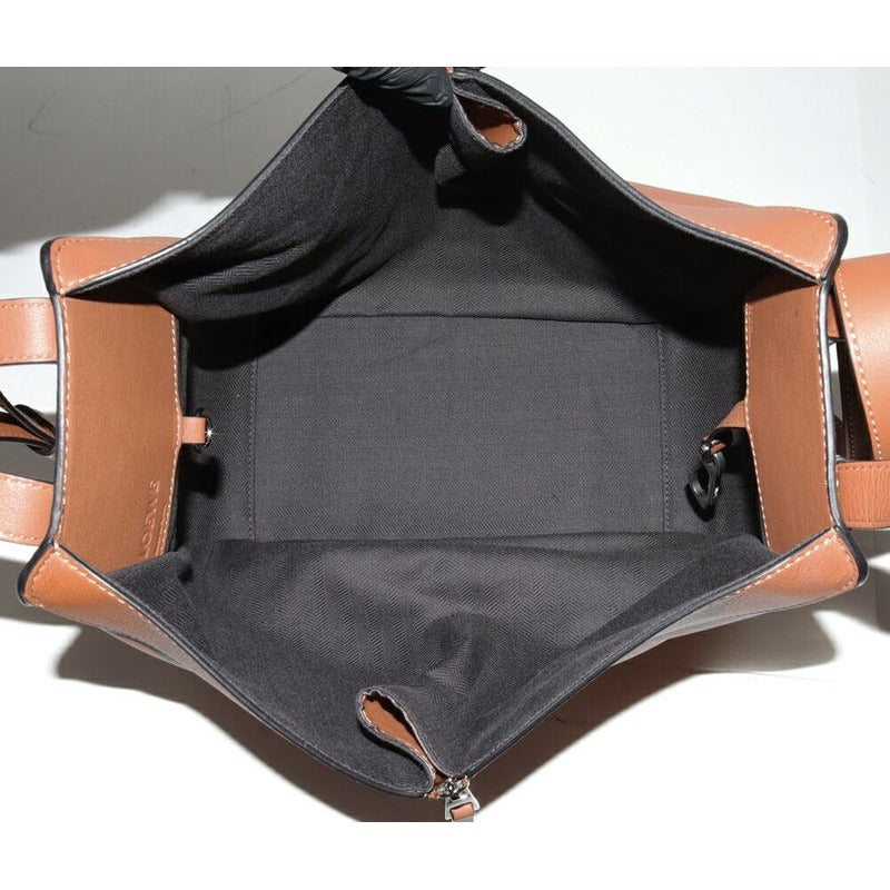 Loewe Shoulder Bag Hammock Small Classic Calf Tan 2-Way 38730 S35 — view 4
