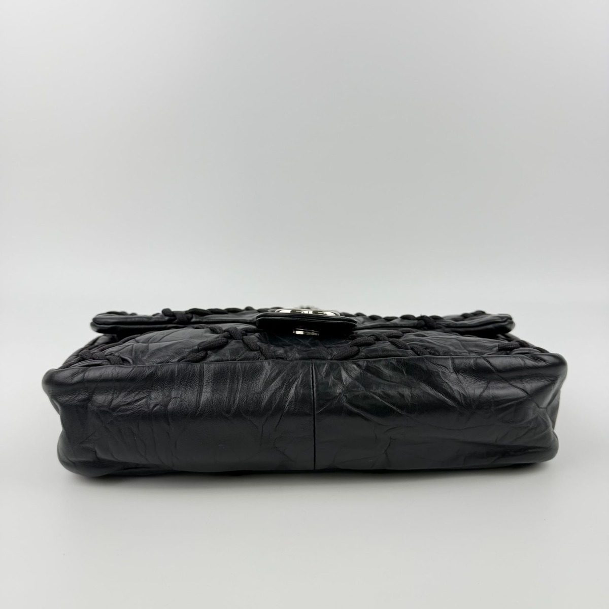 Chanel CC Logo Ultra Stitch Chain Shoulder Bag Black Leather Vintage — view 7