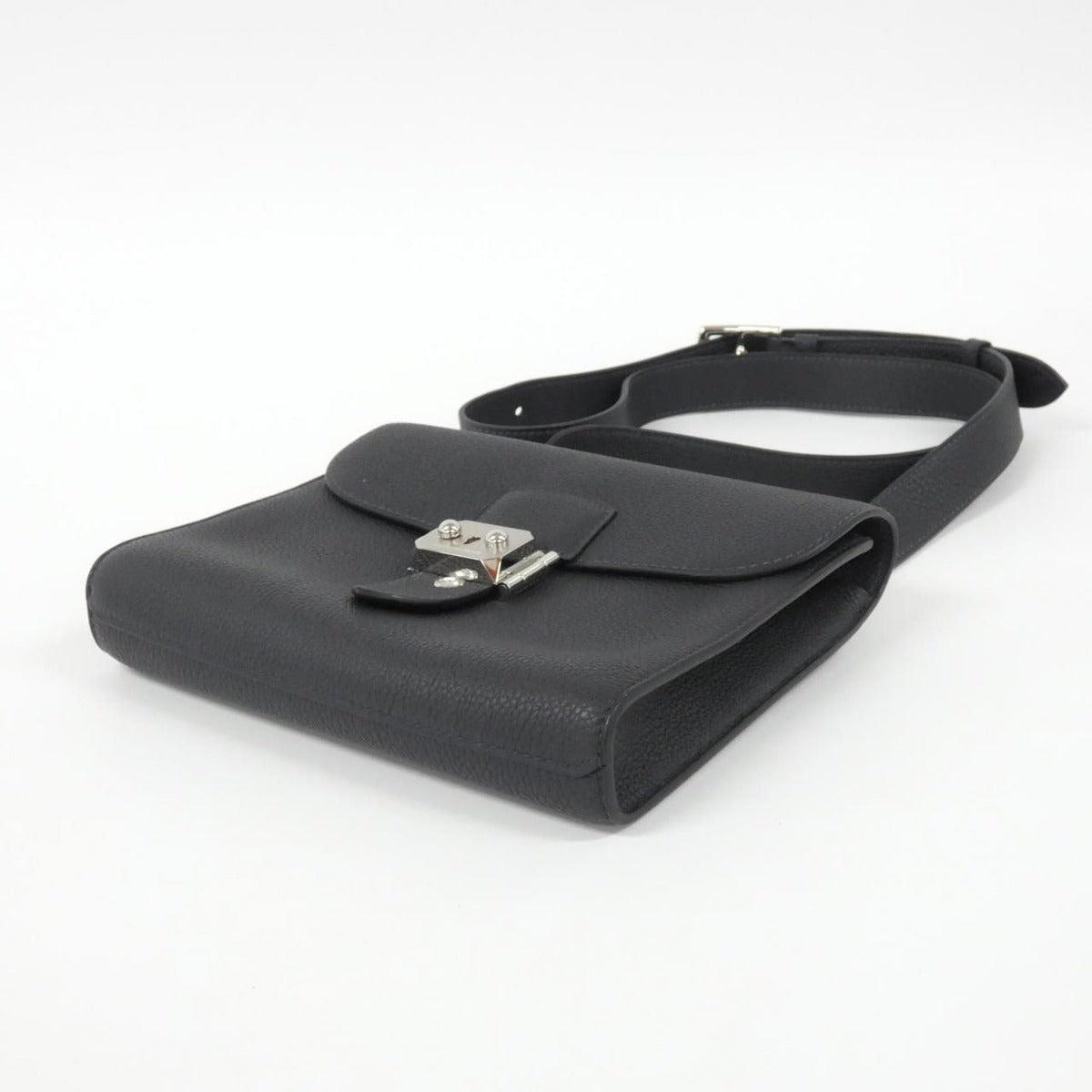 Hermes Sac a Depeche Shoulder Bag — view 3