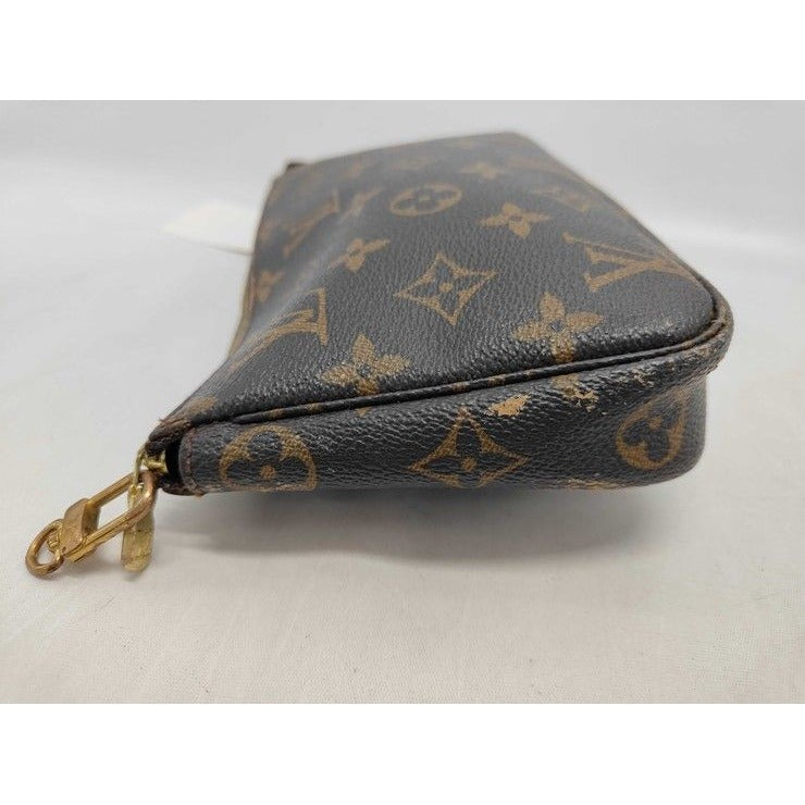 Louis Vuitton Pouch Brown Monogram Canvas — view 9