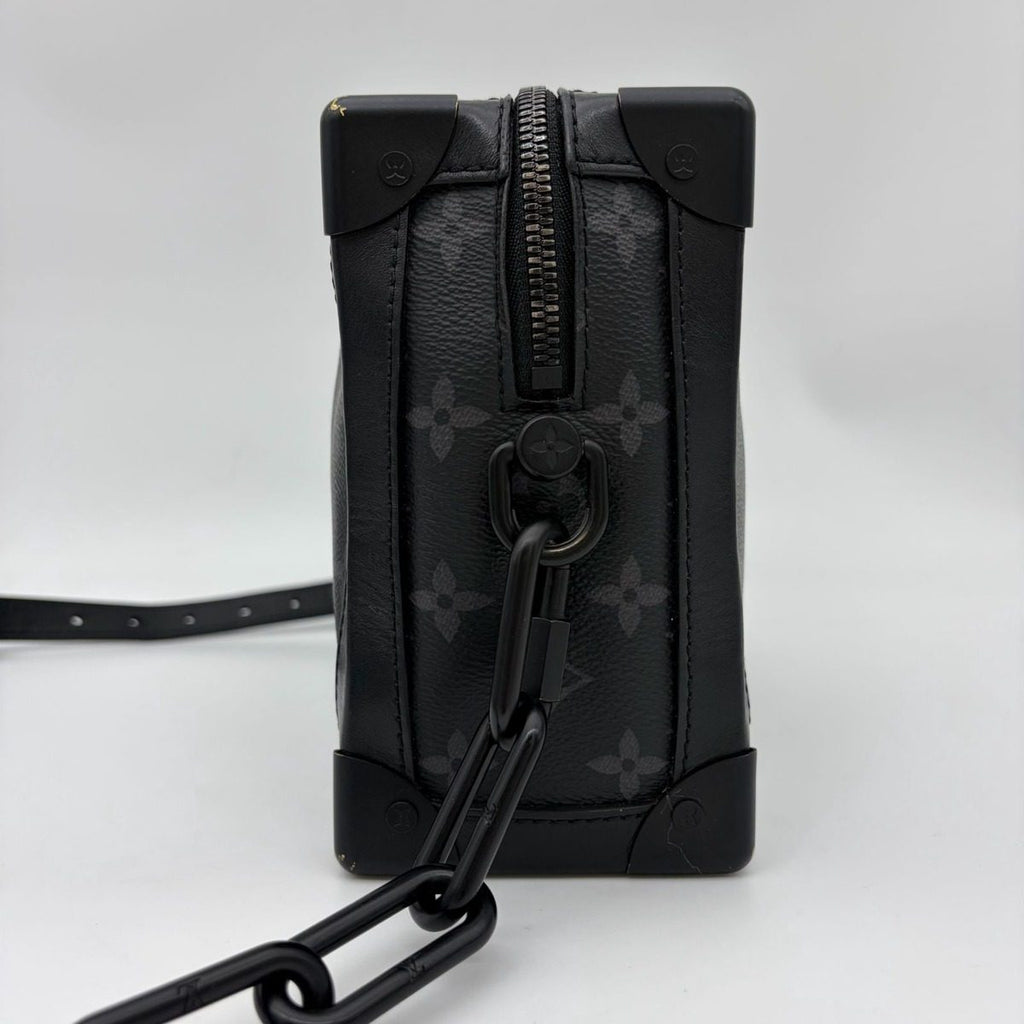 Louis Vuitton Soft Trunk Monogram Eclipse — view 5
