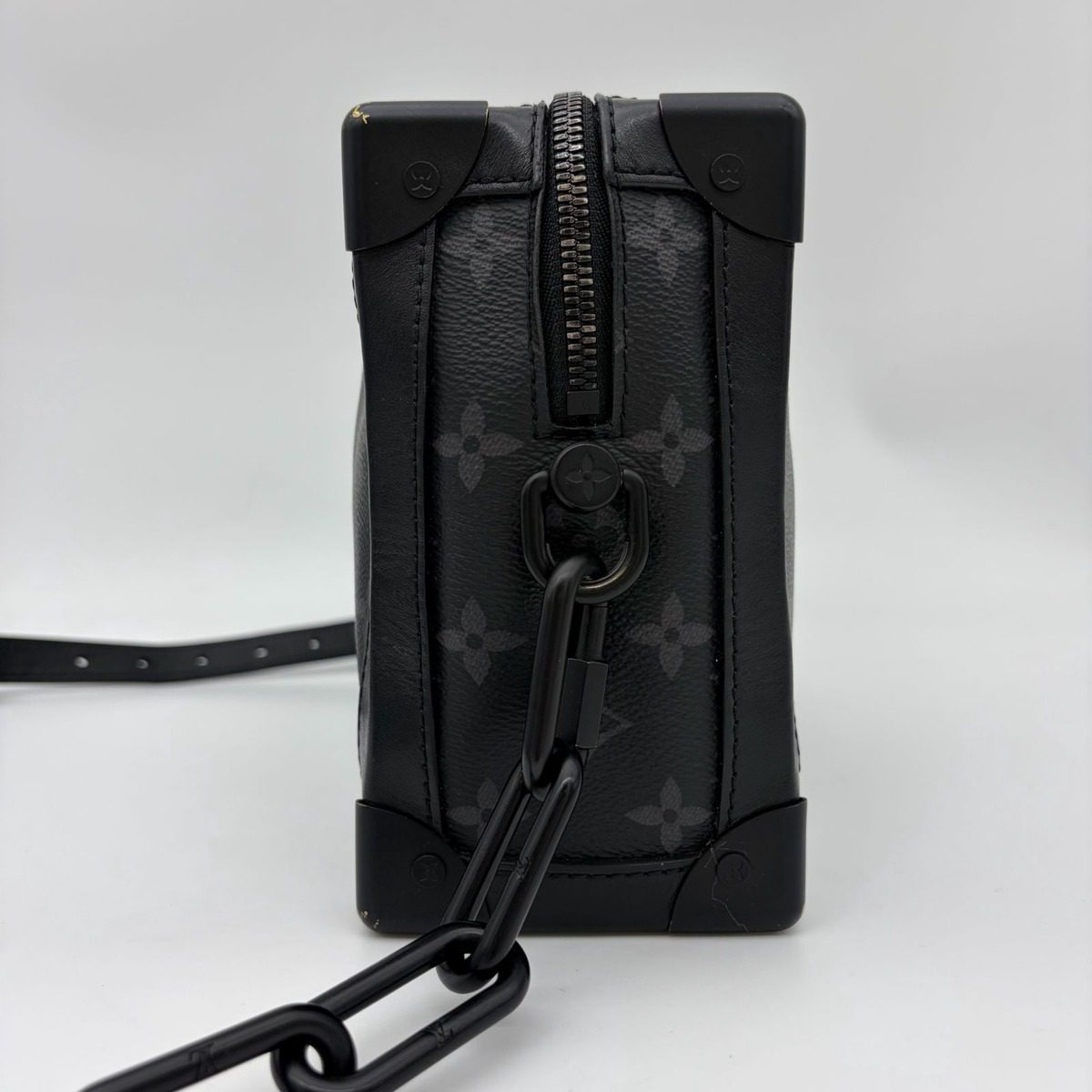 Louis Vuitton Soft Trunk Monogram Eclipse — view 5