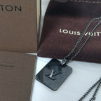 Louis Vuitton Pendentif PM Necklace