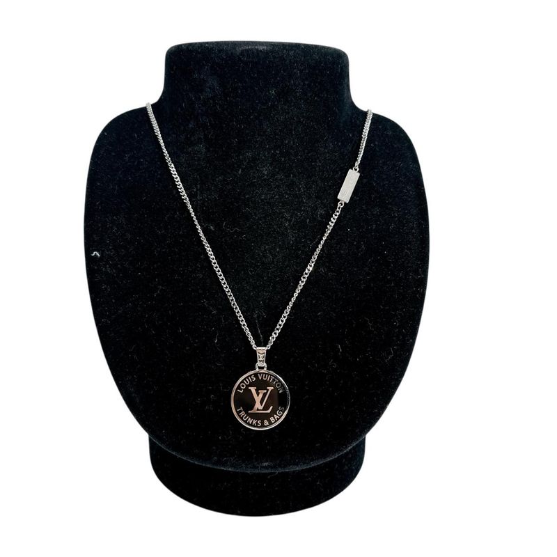 Louis Vuitton Accessory Collier Award Necklace Silver — view 3