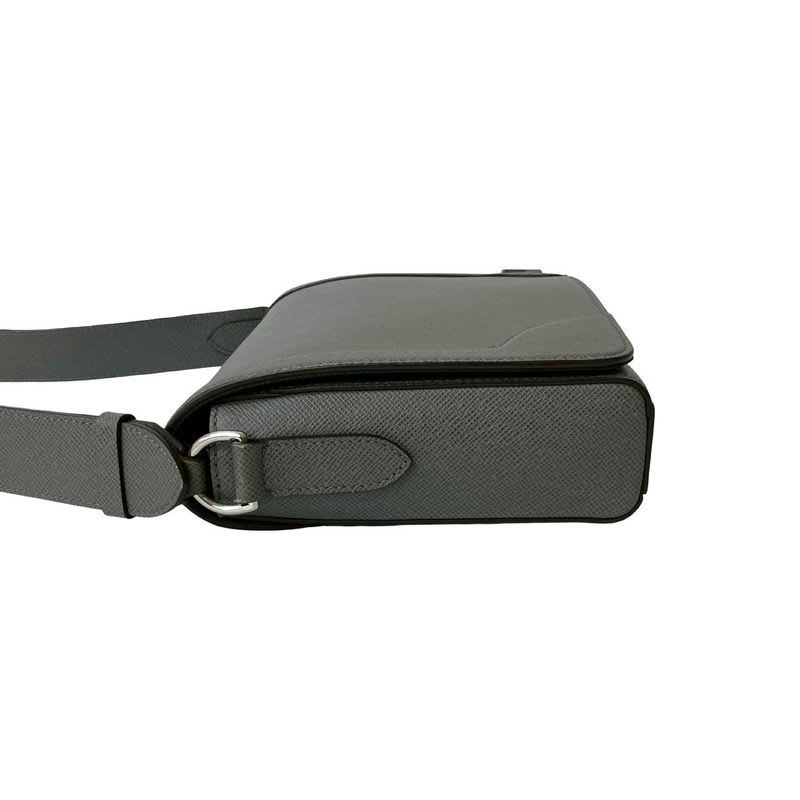 Louis Vuitton New Flap Messenger Taiga Leather Shoulder Bag — view 6
