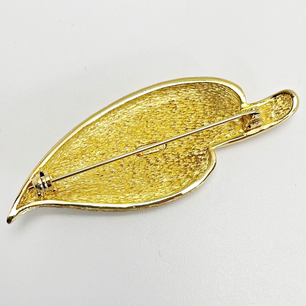 Christian Dior Leaf Motif Brooch Gold GP Accessories Box — view 3
