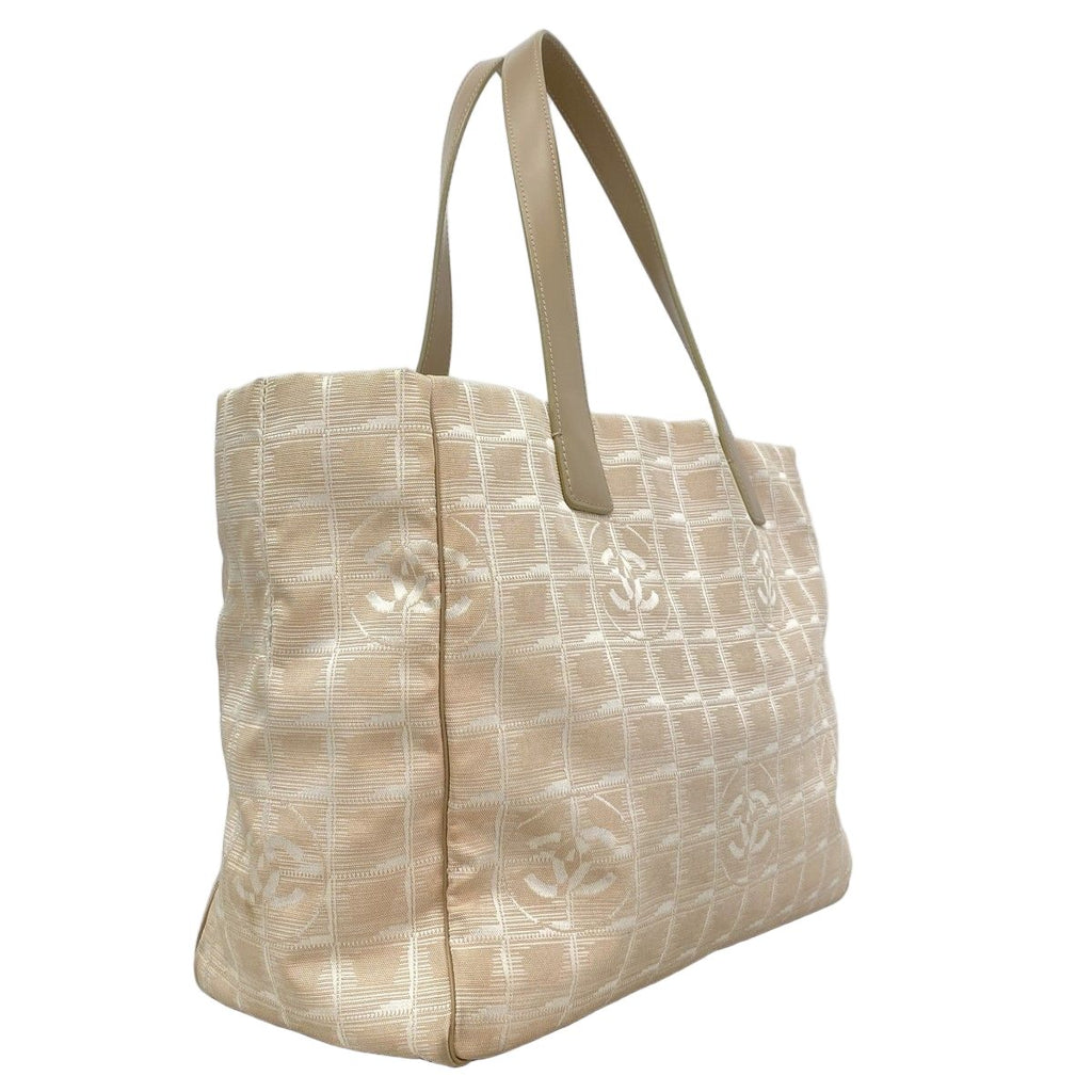 Chanel Tote New Travel Nylon Beige Gold — view 2