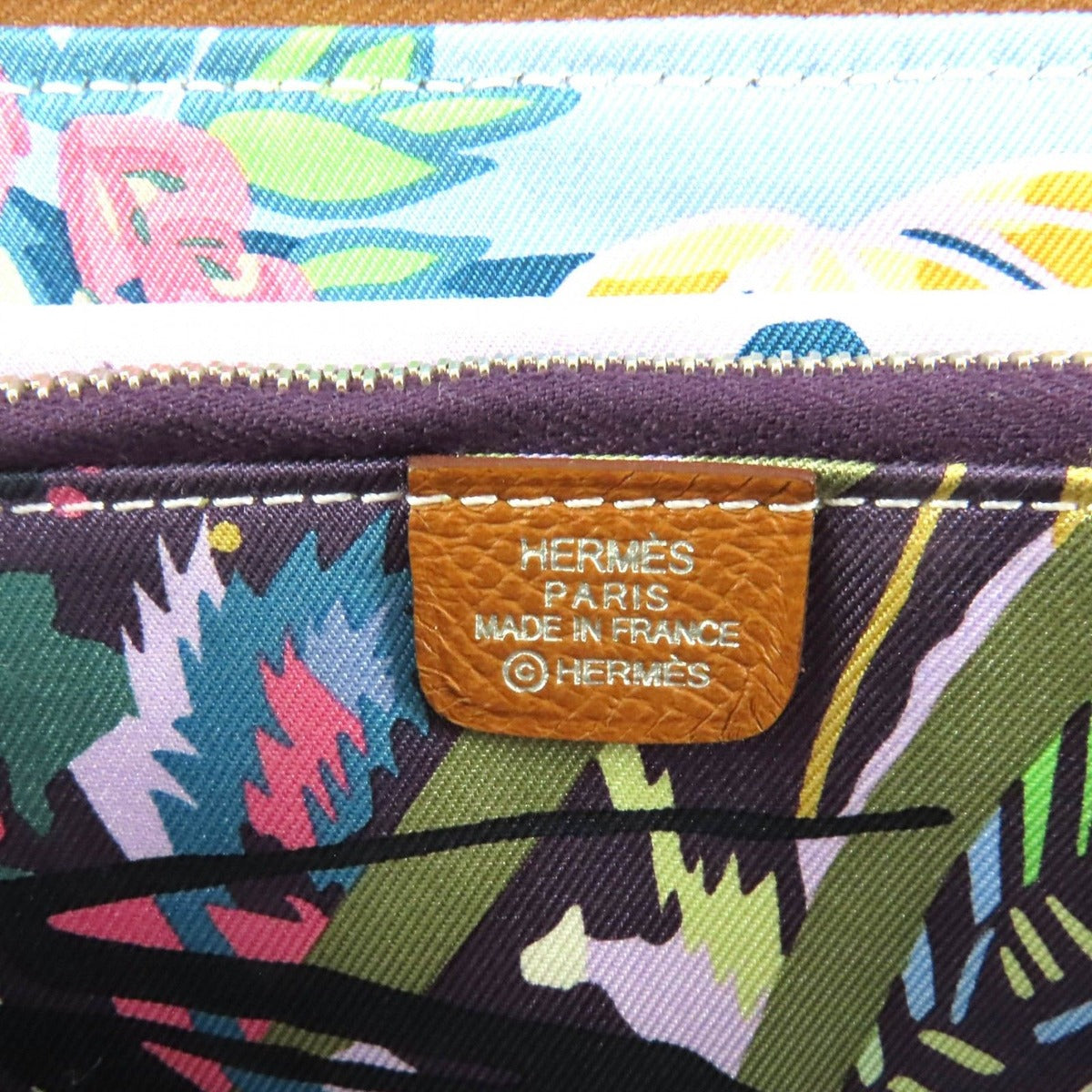 Hermes Azap Long Silk in Gold Veau Silver Round Zip Wallet — view 9