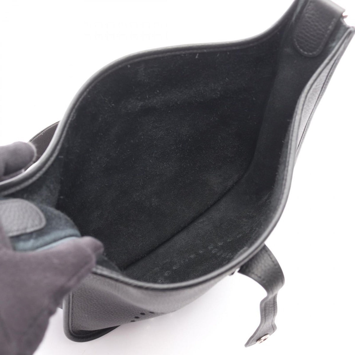 Hermes Shoulder Bag Evelyne 3 Trois PM Black Leather — view 3