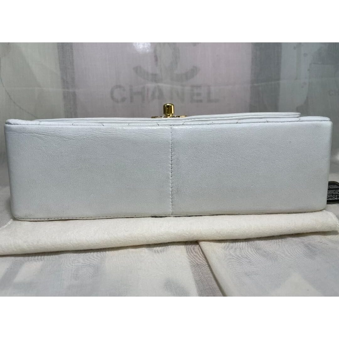 Chanel Diana Medium Single Flap Quilted Lambskin Bag White — view 7
