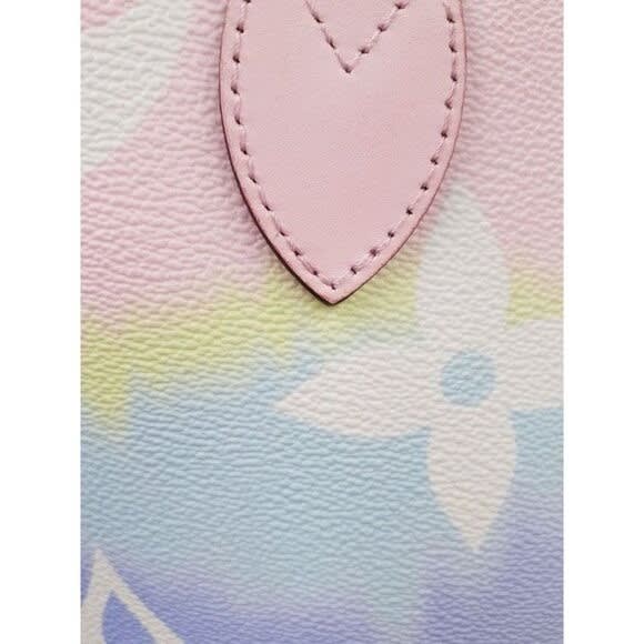 Louis Vuitton Neverfull Monogram Escale MM Tote Shoulder Bag Pastel — view 9