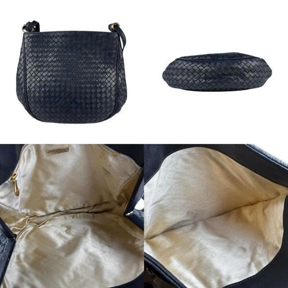 Bottega Veneta Intrecciato Nappa Shoulder Bag Purse Navy Black Leather — view 4