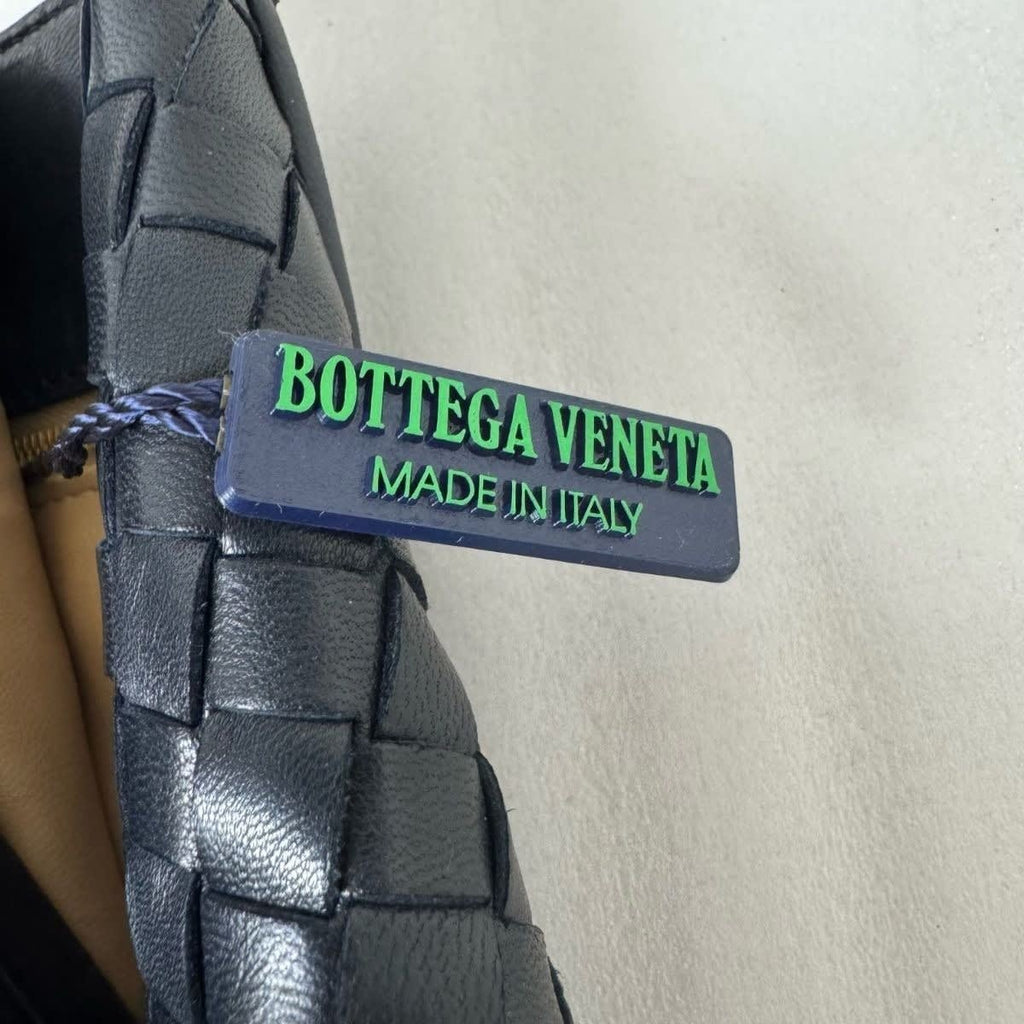 Bottega Veneta Intrecciato Nappa Shoulder Bag Purse Navy Black Leather — view 5