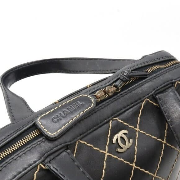 Chanel CC Wild Stitch Vintage Quilted Shoulder Bag Tote Calfskin Black — view 7