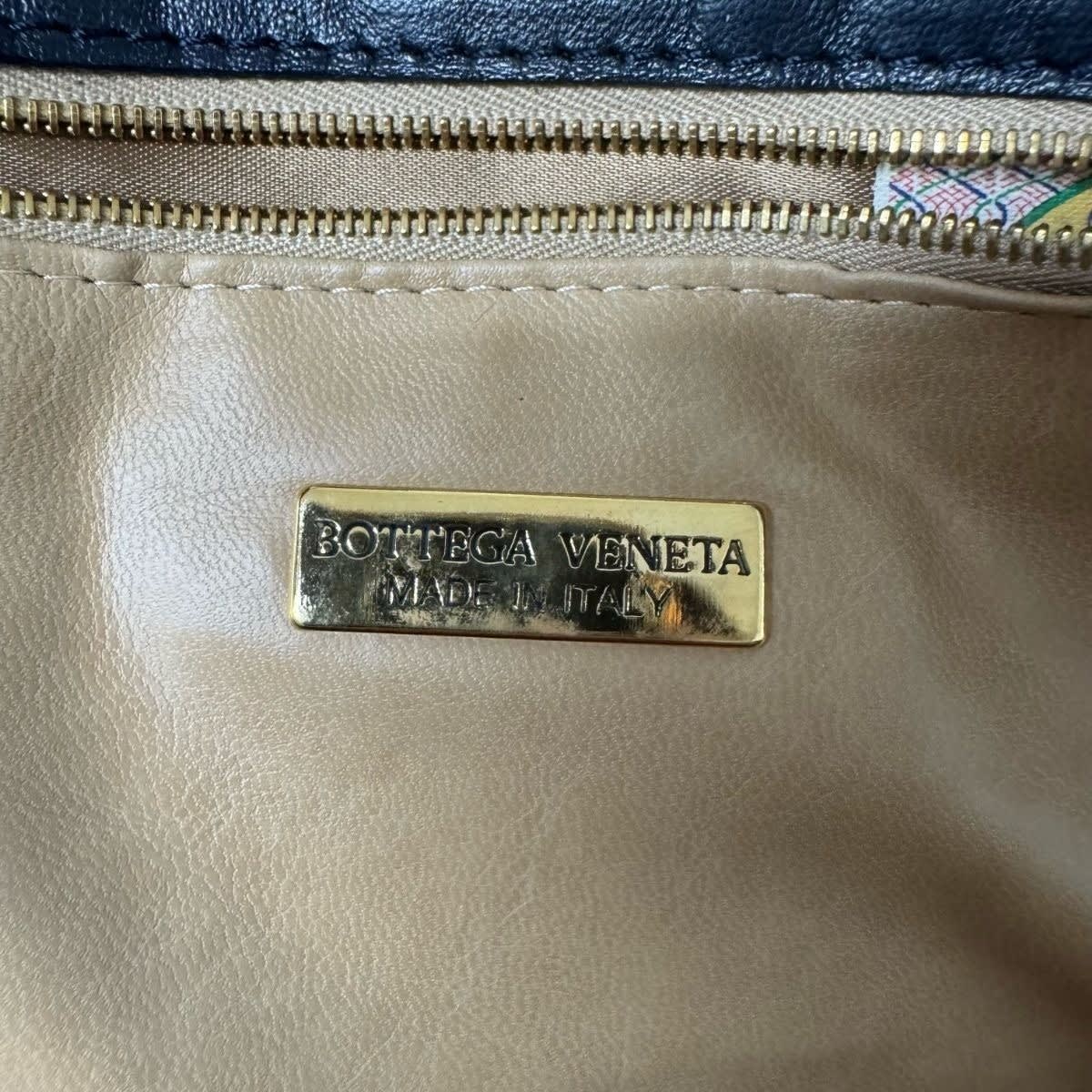 Bottega Veneta Intrecciato Nappa Shoulder Bag Purse Navy Black Leather — view 6