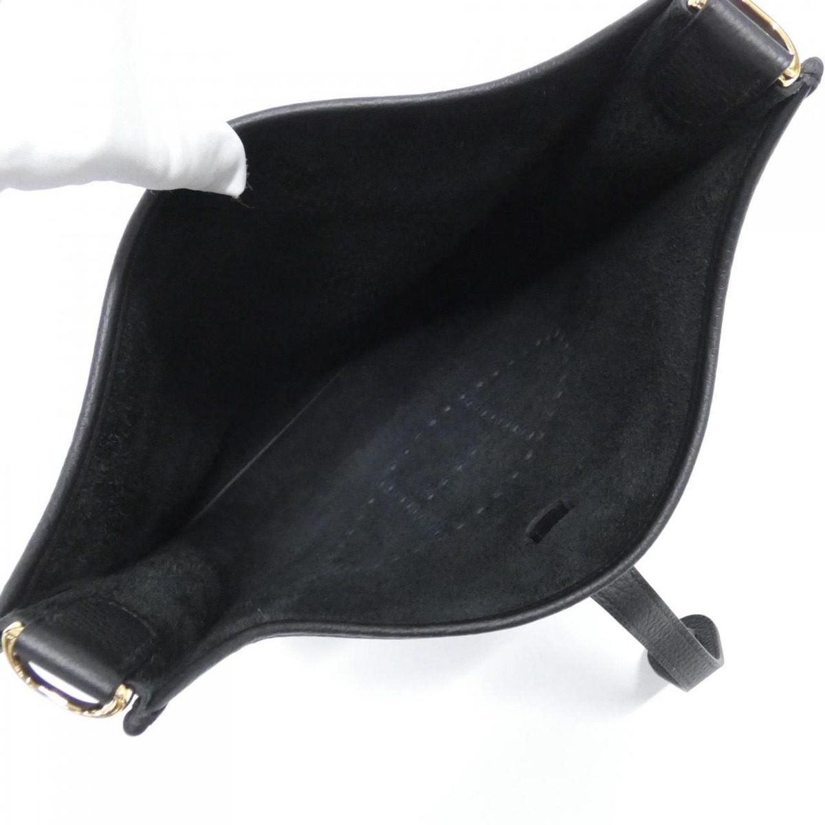 Hermes Evelyne 3 PM Shoulder Bag — view 5