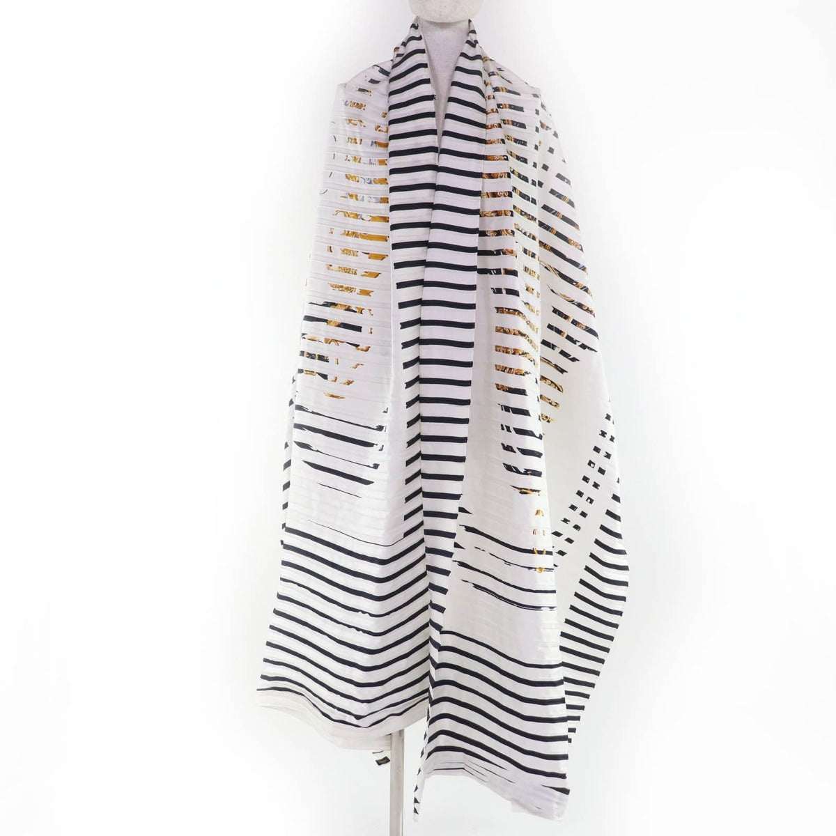 Hermes Brides de Gala Silk Products Pleated Large Shawl White 268 — view 3